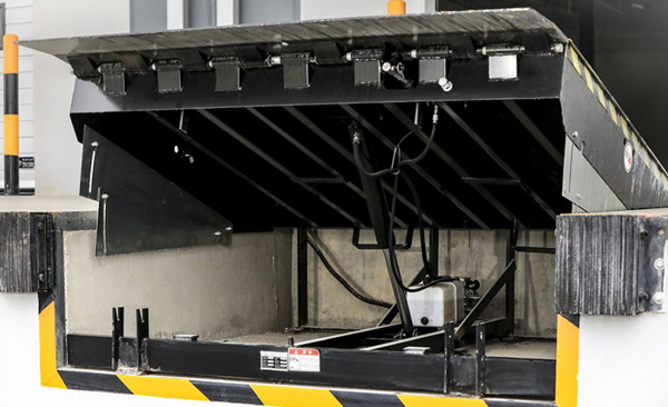 garage door, garage doors, openers, garage doors niagara, ON, door repair and service, tnc, tnc mobile maintenance, niagara, on, golden horseshoe garage doors